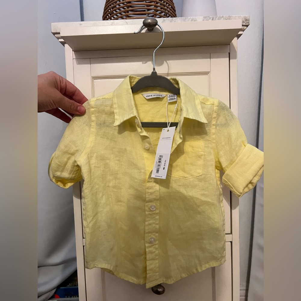 Linen collared button up shirt